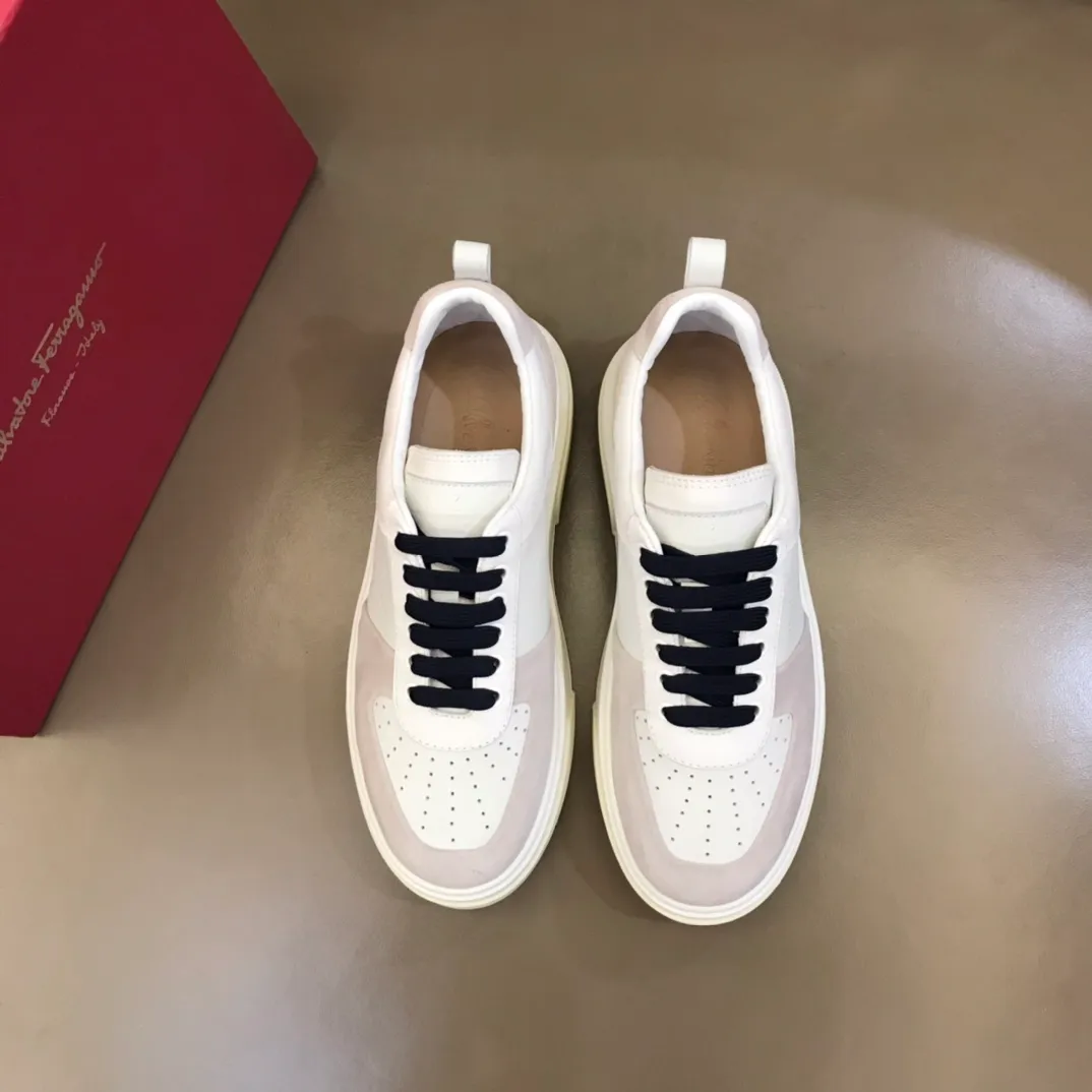 p420 "Salvatore Ferraga**" men's low-cut fashion sneakers. This casual shoe has a novel structure and is made of soft calfskin. The contrasting color elements on the upper highlight the bold and avant-garde atmosphere. The first-layer cowhide lining is high-end and comfortable. Energetic and fresh, these shoes can be worn with casual looks or add a touch of street style to elegant trousers.  Size: 38-44